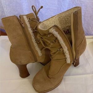 Mudd Tan Heeled Boots with Faux Fur Lining